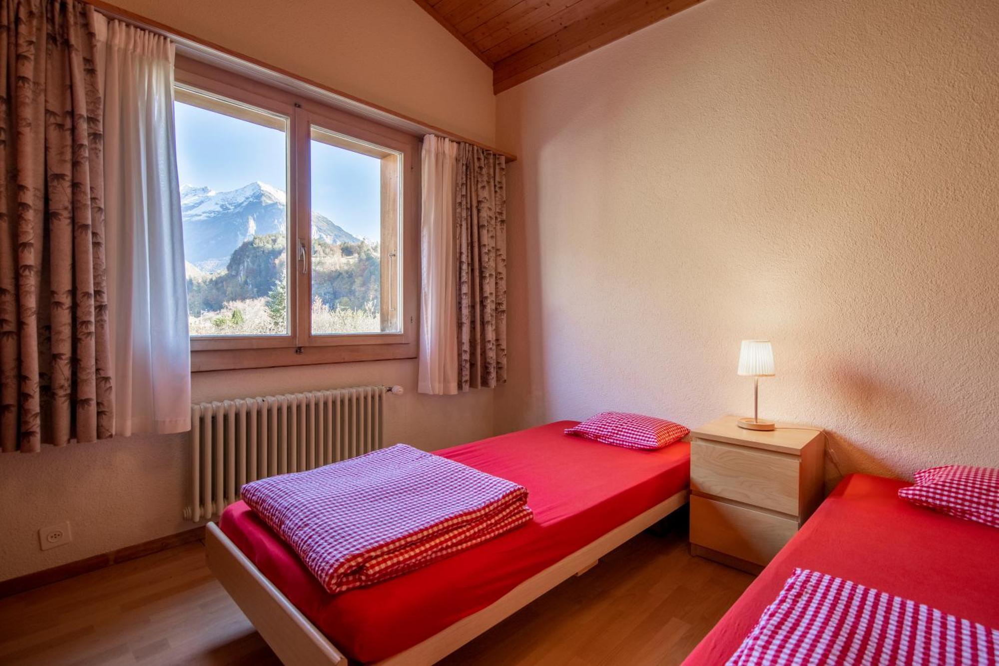 Simons Herberge Meiringen Exteriör bild