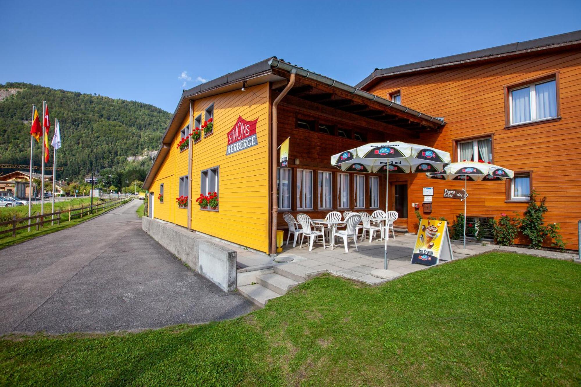 Simons Herberge Meiringen Exteriör bild