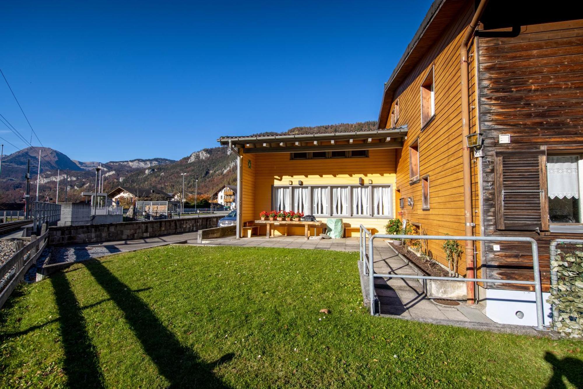 Simons Herberge Meiringen Exteriör bild
